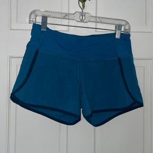 Lululemon Shorts - Size 4/6